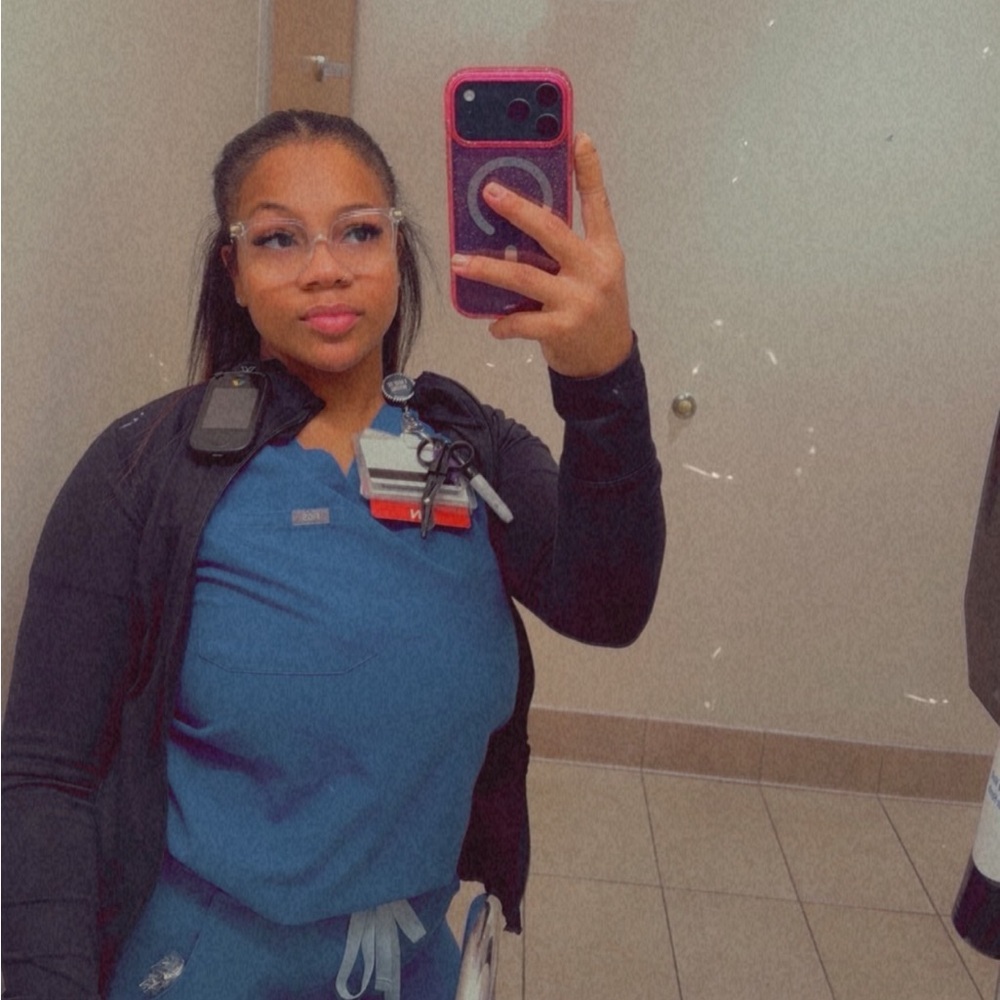 Meet your Posher, Traiscey